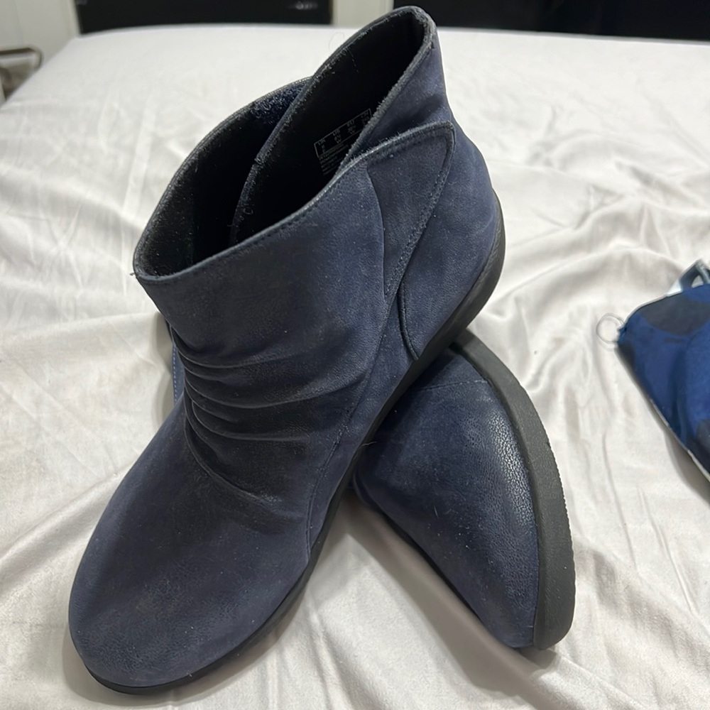 Clarks cloudsteppers boots size 8 1/2W